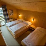 Holiday Homes In 384 Hébergement de vacances *