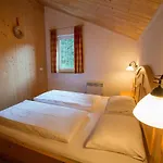 Holiday Homes In 384 Hébergement de vacances Annaberg-Lungötz