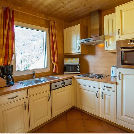 Holiday Homes In 384