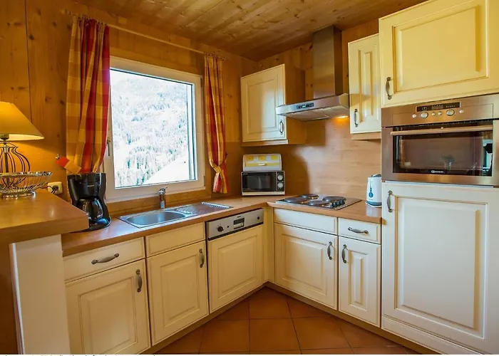 Holiday Homes In 384